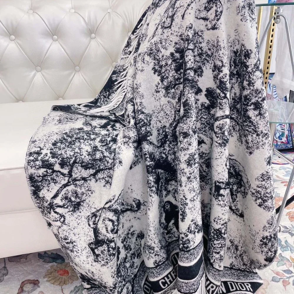 💎✨AUTHENTIC✨💎Dior scarf